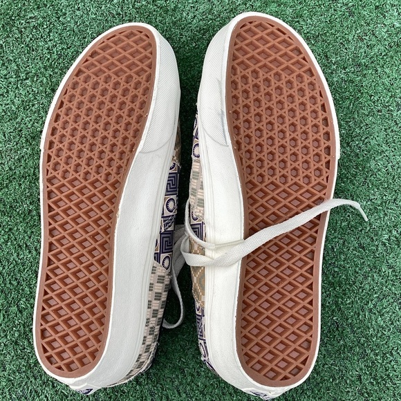 VANS Geo Trek Authentic Patchwork Casual
Women Canvas Multi Shoe Low 7.0M/8.5W - Picture 10 of 14